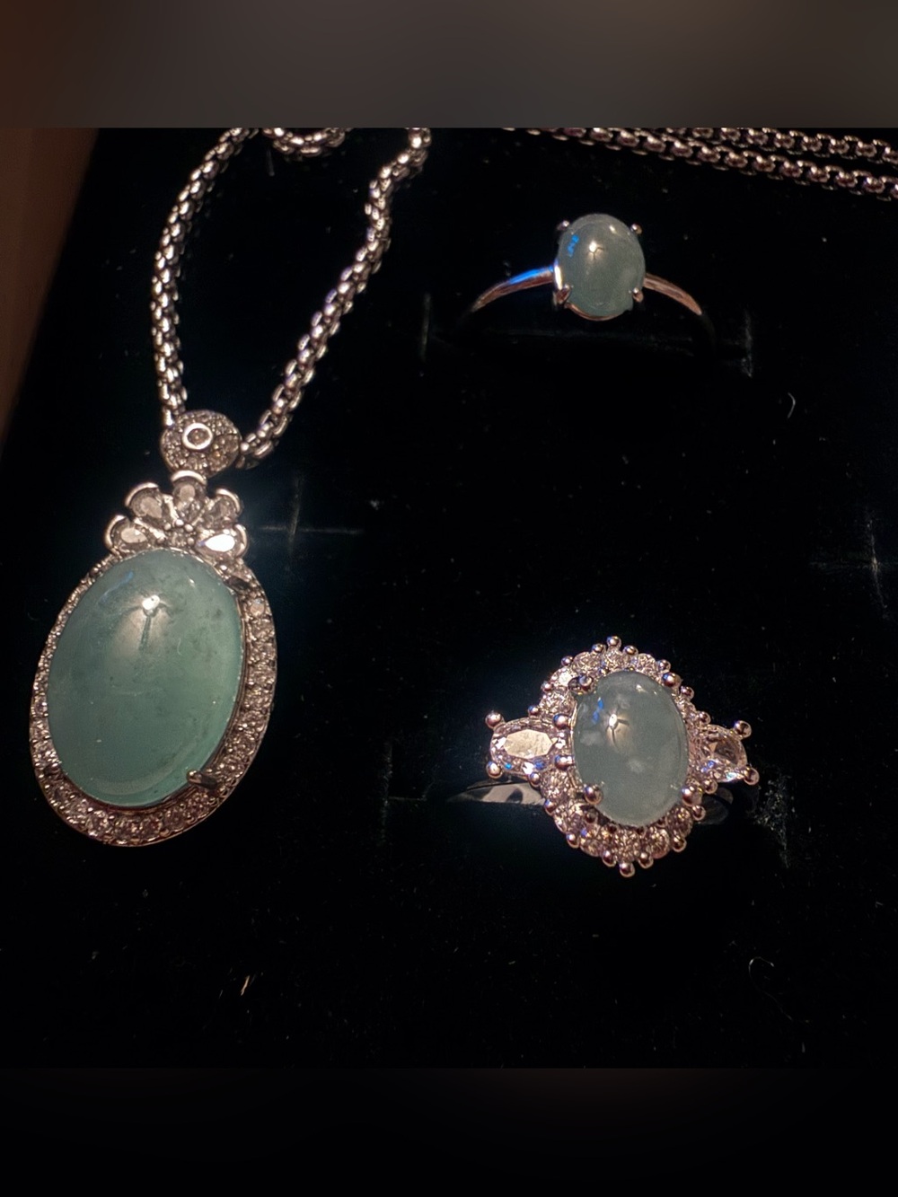 Elegant Light Blue/Green Grade A Jadeite 3 Piece Set